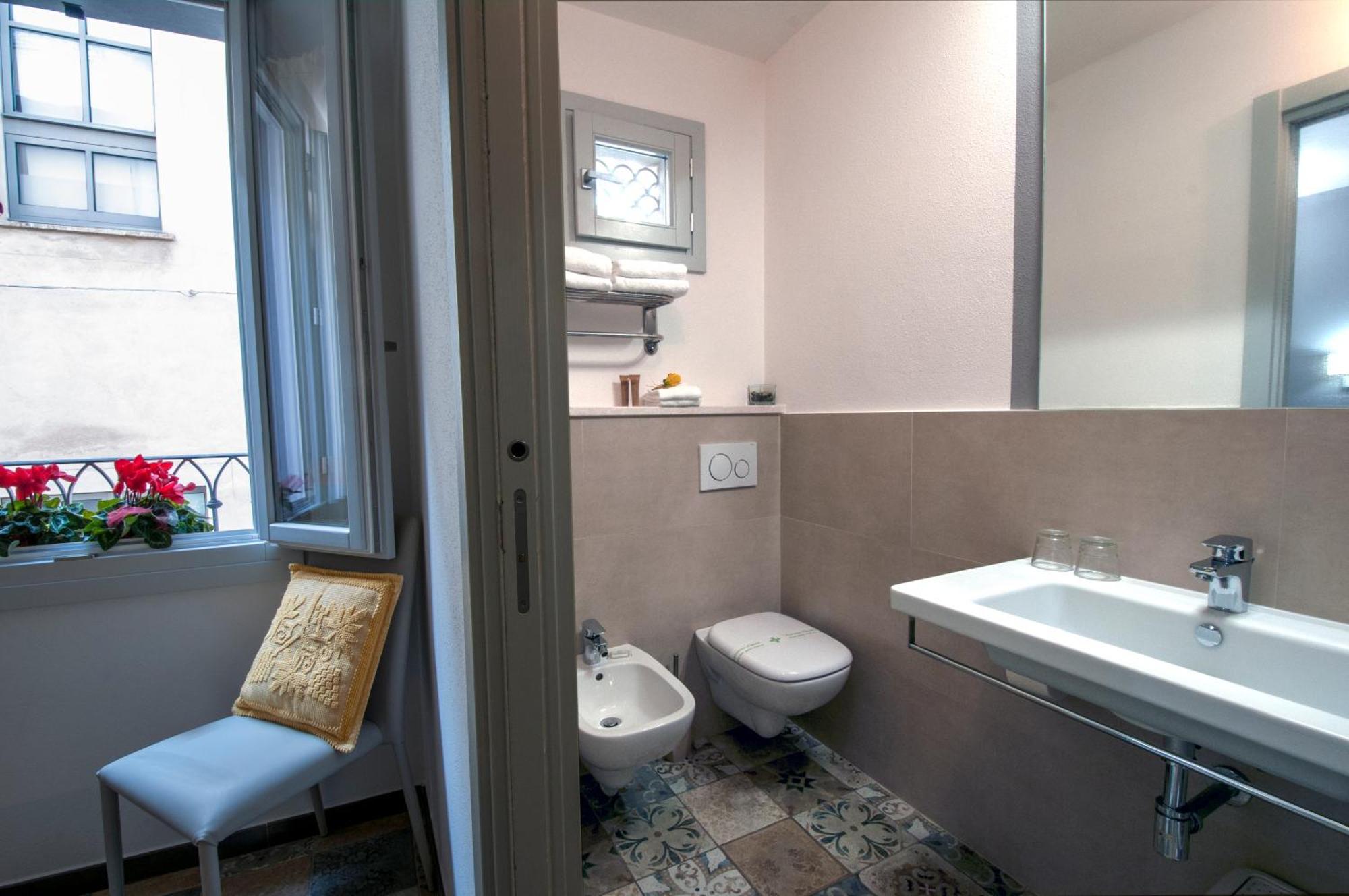 Santa Chiara - Il Milese Hotell Alghero Rum bild